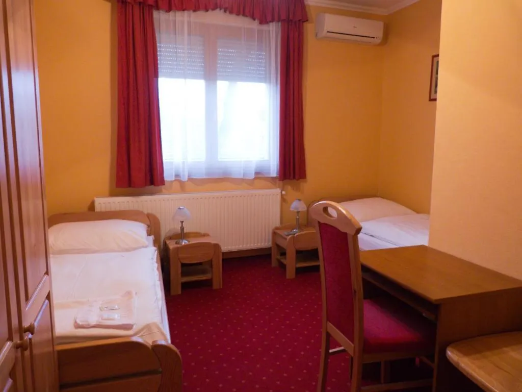 Pensjonat Hotel Euro Panzio Debreczyn