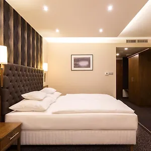 Szonyi Garden Pest 3* בודפשט