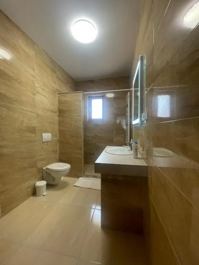 מלון דברצן Euro Panzio 2*,